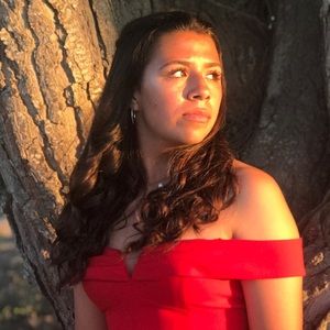 Meet your Posher, Shea